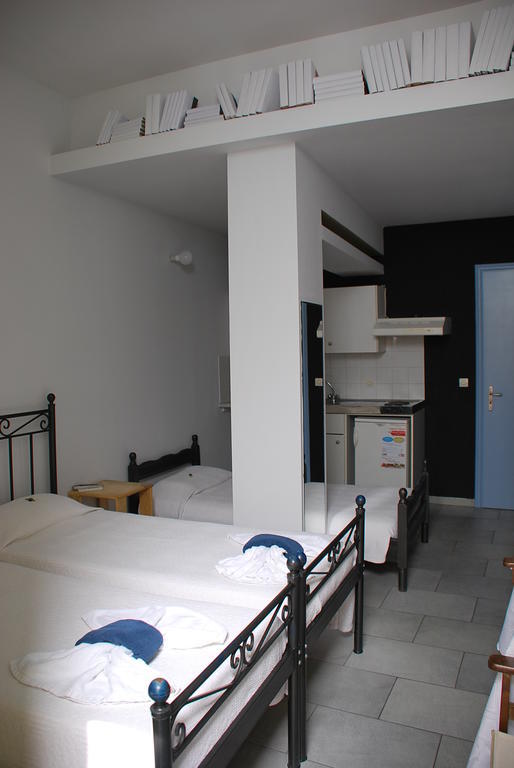 Oikeion Aparthotel Ермополи Стая снимка